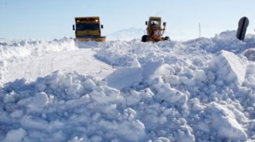 Kayseri&rsquo;nin il&ccedil;elerinde tipi hayatı olumsuz etkiledi