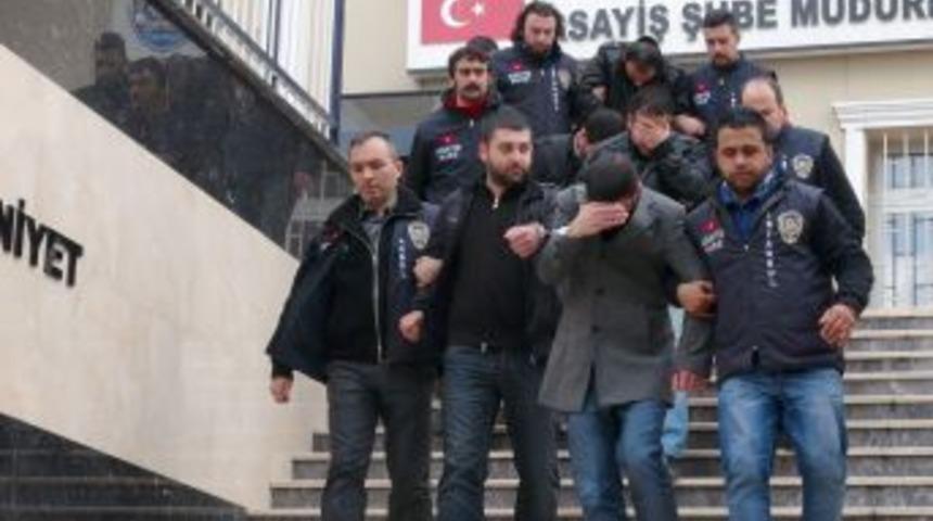 Tekstil hırsızlığı g&uuml;venlik kamerasında