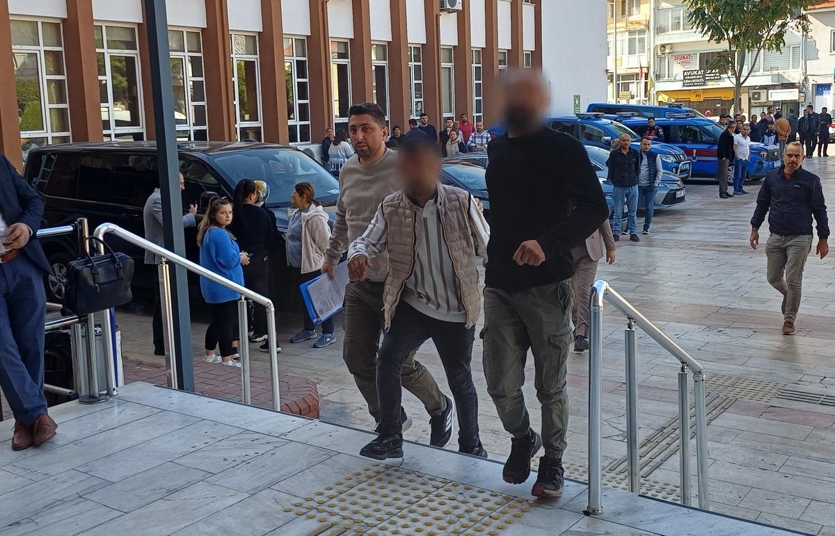 Aydın&rsquo;da film gibi olay! Sevgilisinin evinde eşine yakalandı: Bakın sonra neler oldu 2