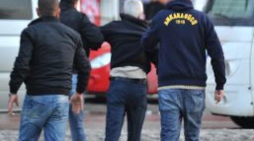 Ankarag&uuml;c&uuml; kongresinde silahlar konuştu