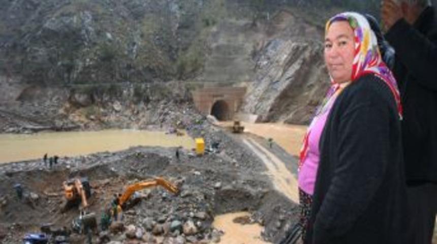 Yoğun yağmura rağmen G&ouml;kdere Barajında aramalar devam ediyor