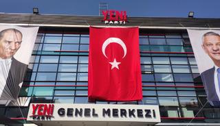 İstanbul'da bir belediye daha YENİ Parti'ye katıldı