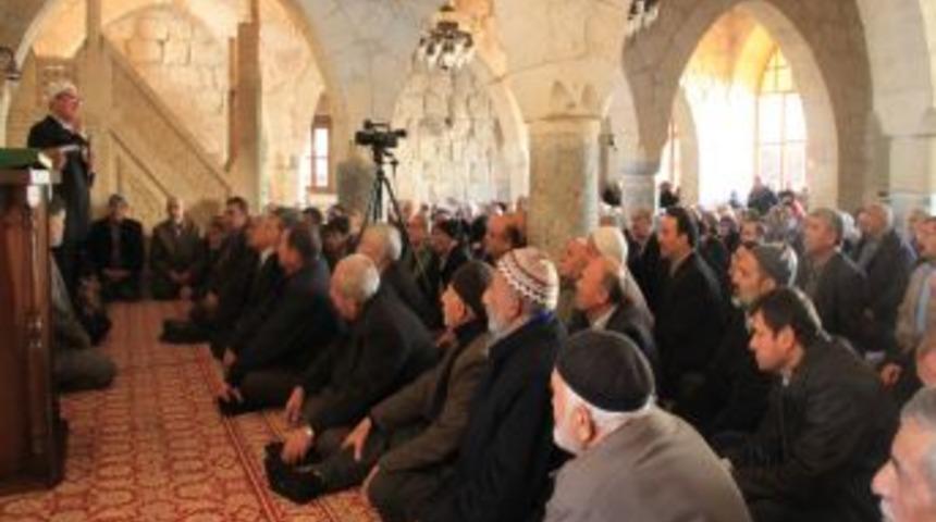 M&uuml;ft&uuml; G&ouml;kce: Umre seyahatinizi iyi değerlendirin