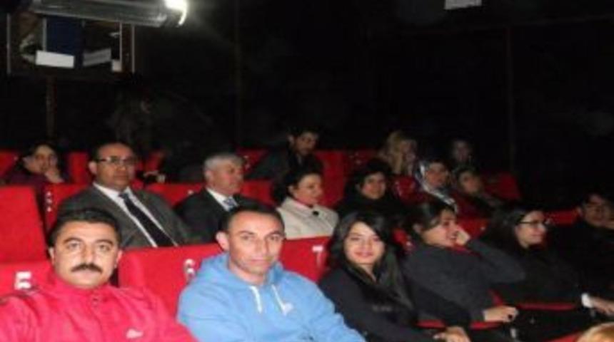 Vali Erden, gen&ccedil;lerle Fetih 1453 izledi