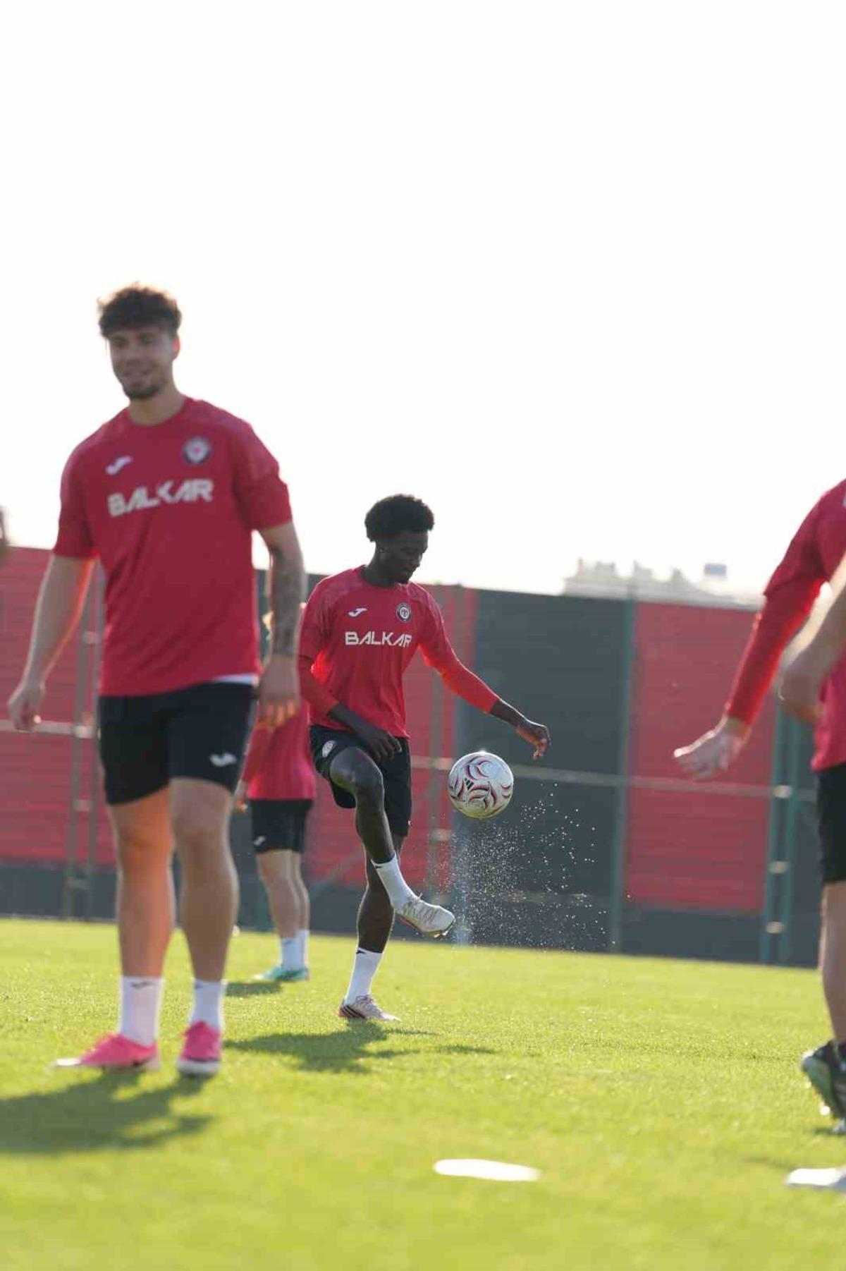 Çorum FK, Göztepe maçı mesaisini sürdürdü 1