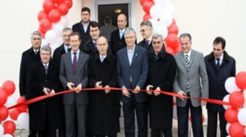 Hayırsever işadamından gen&ccedil;lere &ccedil;arpıcı hayat dersleri