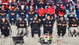Van&rsquo;da 23 Ekim Depremi&rsquo;nin 15. yılında hayatını kaybedenler anıldı