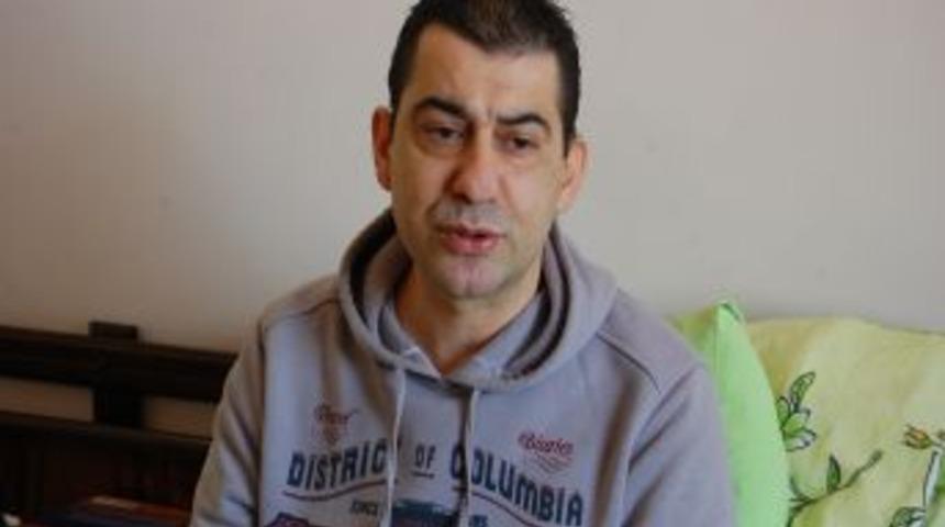 Depremzedelere yardıma koşarken kaza ge&ccedil;iren g&ouml;n&uuml;ll&uuml; doktor, yılın hekimi oldu