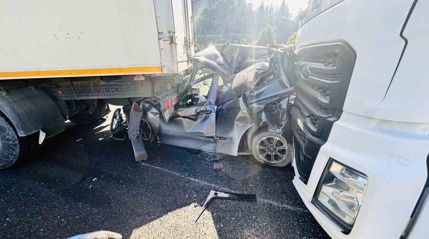 Bilecik&rsquo;te zincirleme trafik kazası: 1 yaralı