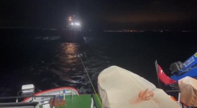 &Ccedil;anakkale Boğazı&rsquo;nda kimyasal tanker makine arızası yaptı 6