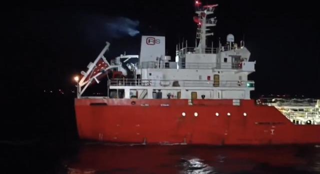 &Ccedil;anakkale Boğazı&rsquo;nda kimyasal tanker makine arızası yaptı 2