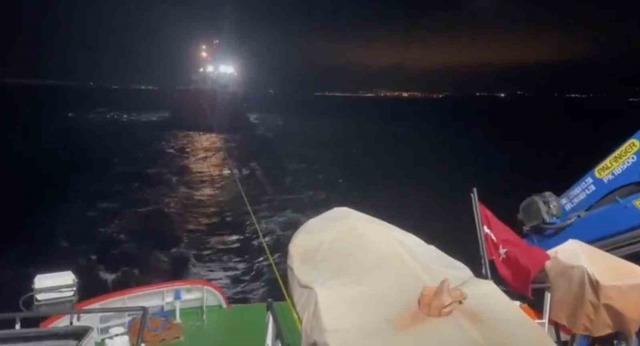 &Ccedil;anakkale Boğazı&rsquo;nda kimyasal tanker makine arızası yaptı 1
