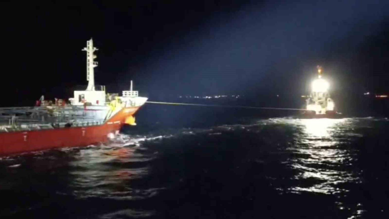 Çanakkale Boğazı’nda kimyasal tanker makine arızası yaptı
