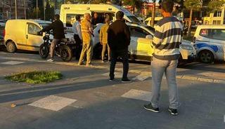 Diyarbakır&rsquo;da kaza sonrası taraflar birbirine girerek caddeyi ringe &ccedil;evirdi