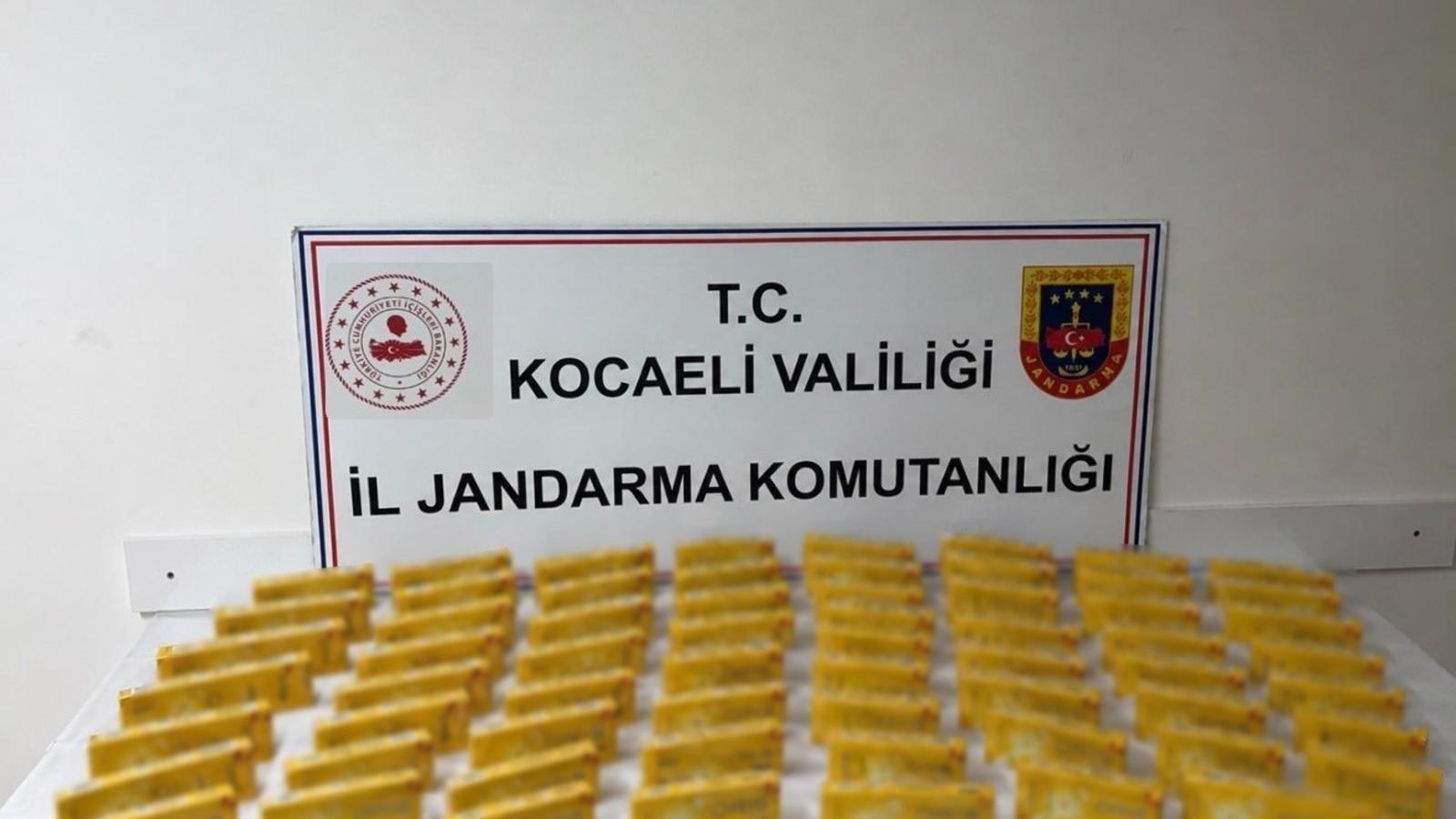 Kocaeli’de 920 bin liralık 2 bin 830 paket kaçak ürün yakalandı