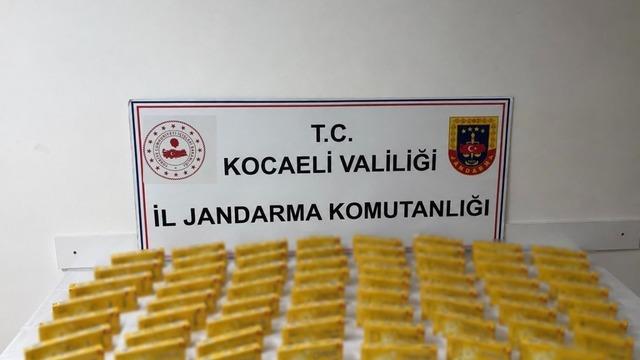 Kocaeli’de 920 bin liralık 2 bin 830 paket kaçak ürün yakalandı