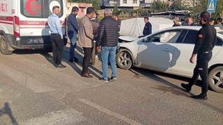 Kurtalan’da otomobil ile hafif ticari araç çarpıştı: 3 yaralı