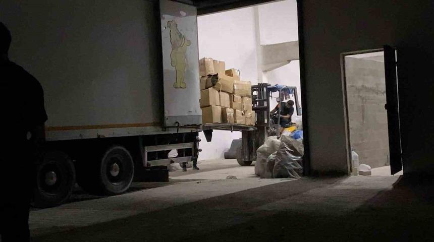 Bursa&rsquo;da maaş krizi, iş&ccedil;iler fabrikayı bastı