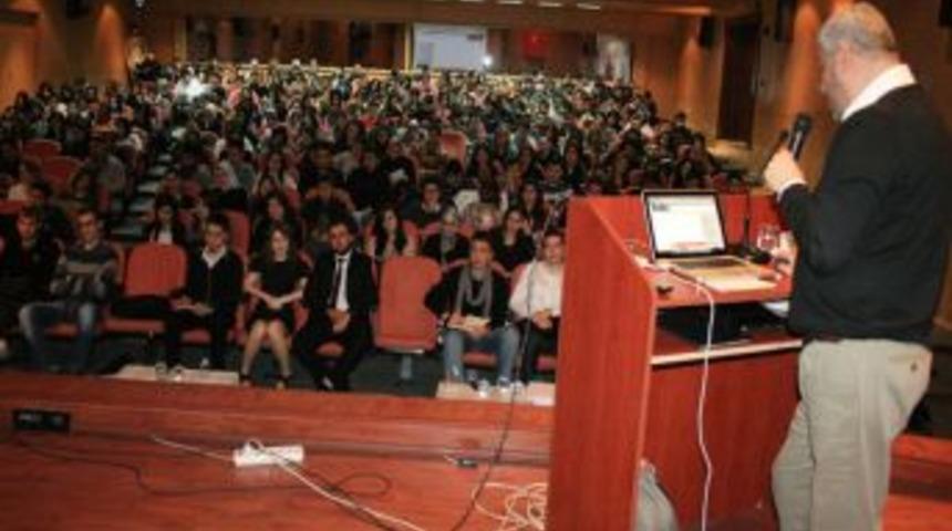 Gen&ccedil; girişimcilere dış ticaret anlatıldı