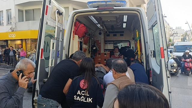 Kırmızı ışık ihlali yapan kamyonet ortalığı savaş alanına &ccedil;evirdi: 2 yaralı 7