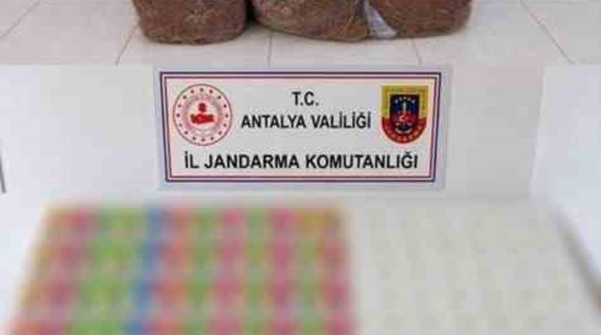 Ka&ccedil;ak t&uuml;t&uuml;n operasyonlarında 408 kilogram kıyılmış t&uuml;t&uuml;n ele ge&ccedil;irildi