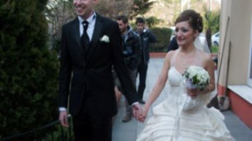 Uyanık yabancı damat 29 Şubat&rsquo;ı tercih etti