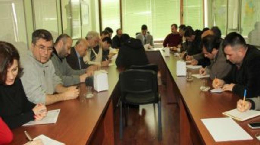 Sapanca G&ouml;l&uuml;'n&uuml;n suyunu Kaynarca'ya ulaştıracak projenin ihalesi yapıldı