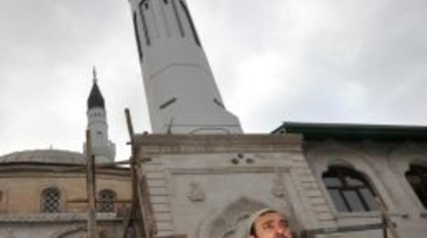 Tatvan Saadet Camii'nin minarelerinde, Kuba Mescidi'nin izi var
