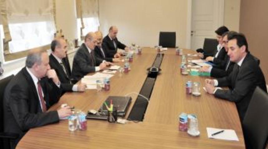 Bakan Bayraktar: AB&rsquo;den kaynaklanan nedenlerle m&uuml;zakereler yavaş ilerliyor