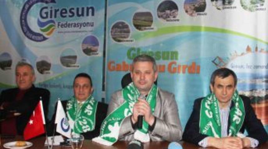 Bu sefer sevinçleri paylaşmak için toplandık