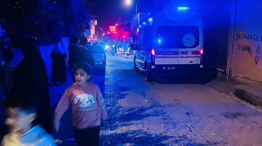 Evde &ccedil;ıkan yangın paniğe neden oldu