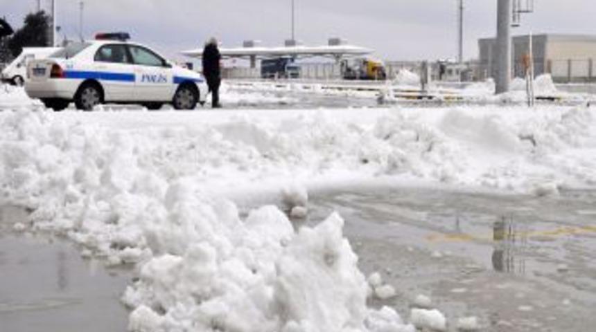 Edirne'de kar yağışı başladı