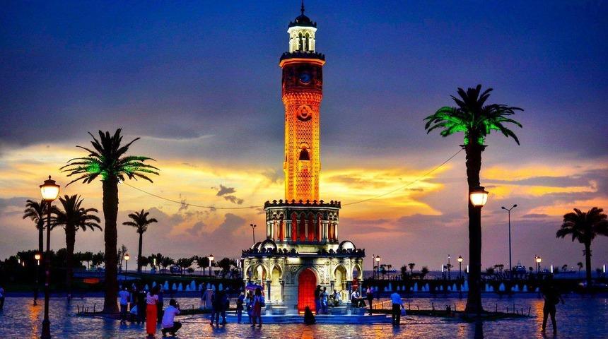 İzmir'de K&uuml;lt&uuml;r Yolu Festivali heyecanı d&ouml;rd&uuml;nc&uuml; kez başladı
