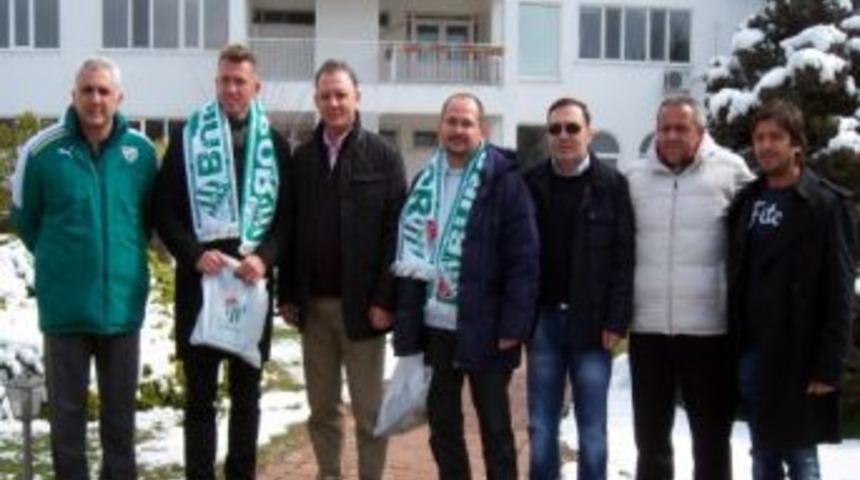 Macaristan'dan antren&ouml;rleri Bursaspor'un alt yapı tesislerini inceledi