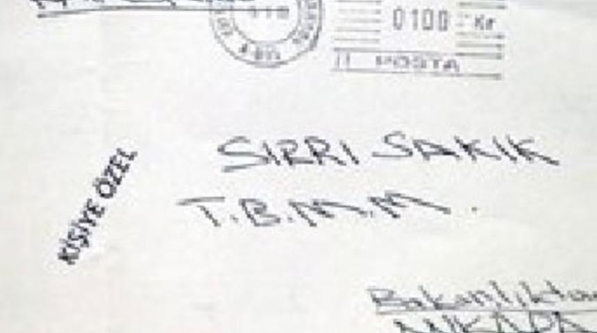 Siyasileri tehdit eden kadına g&ouml;zaltı