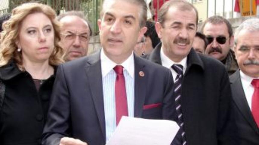 CHP, okul binaları yenilenerek alt katlarına otopark yapılmasını istedi