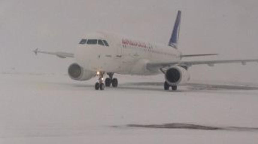 Muş-Ankara u&ccedil;ağı 6 saat sonra kalkış yaptı