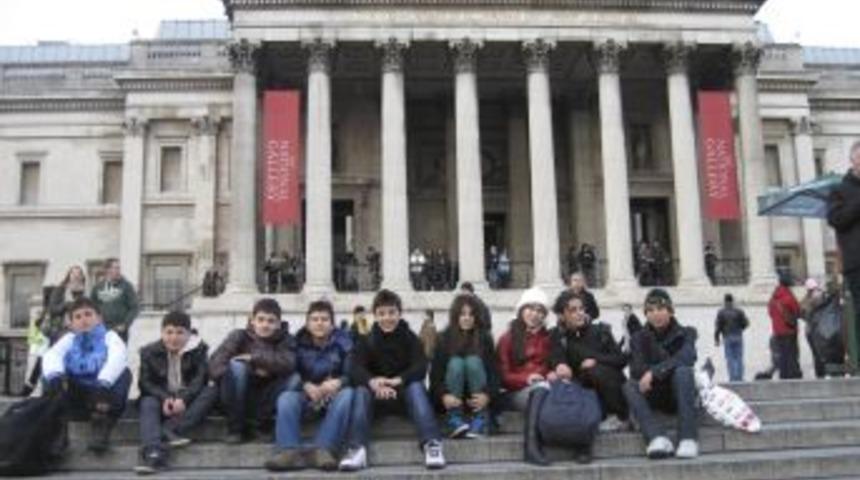 Toroslu ilk&ouml;ğretim &ouml;ğrencileri İngiltere'de yabancı dil pratiği yaptı