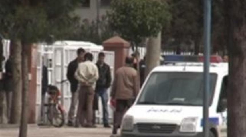 Kızların erkek kavgası