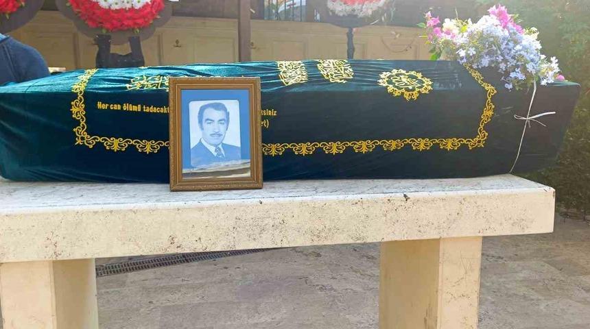 Aliağa eski Belediye Başkanı Ali Ayhan Bayrak son yolculuğuna uğurlandı