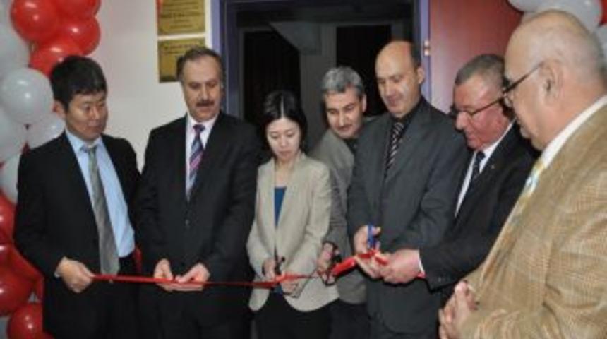 Van depreminde &ouml;len Japon Miyazaki'nin adı teknoloji laboratuvarına verildi