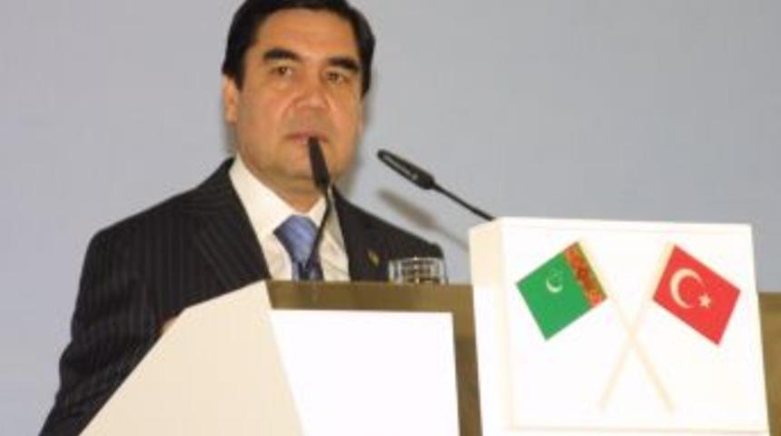 Berdimuhamedov'dan T&uuml;rk işadamlarına enerji ve ulaşımda yatırım &ccedil;ağrısı