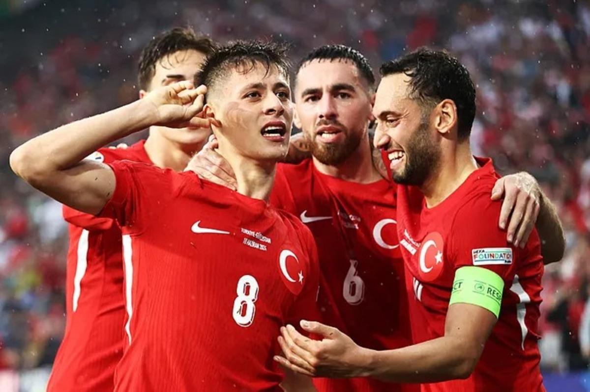 Milli Takımda Sergen Yalçın rüzgarı! Göreve hızlı başladı: İşte ilk icraatı 4
