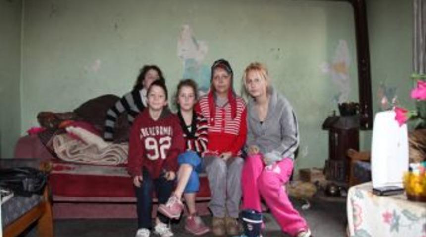 Penceresiz barakadan sıcak eve