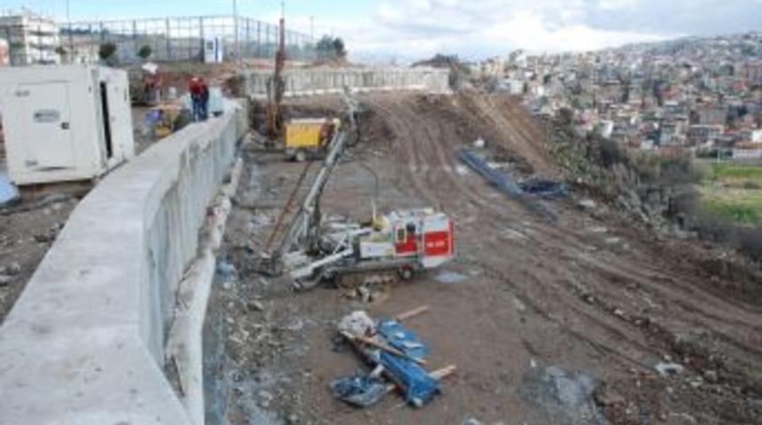 Konak T&uuml;neli'nde teraslama işlemi tamam, sıra kazıda