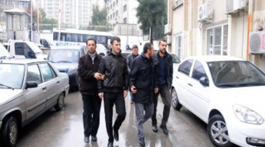 İzmir'de dolandırıcılık operasyonu