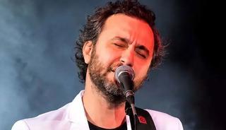 Ünlü şarkıcı Nev hayatını kaybetti