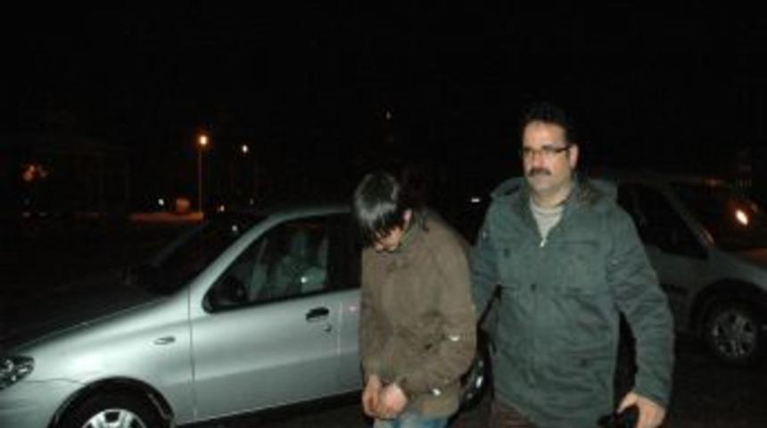 Muhabbet edecek adam bulamayınca 18 tane muhabbet kuşu &ccedil;aldı