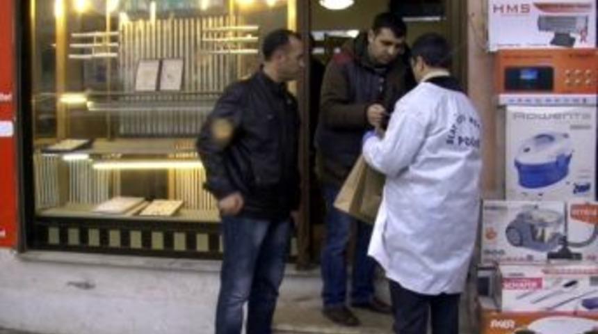 Kuyumcu soyguncuları kısa s&uuml;rede yakalandı
