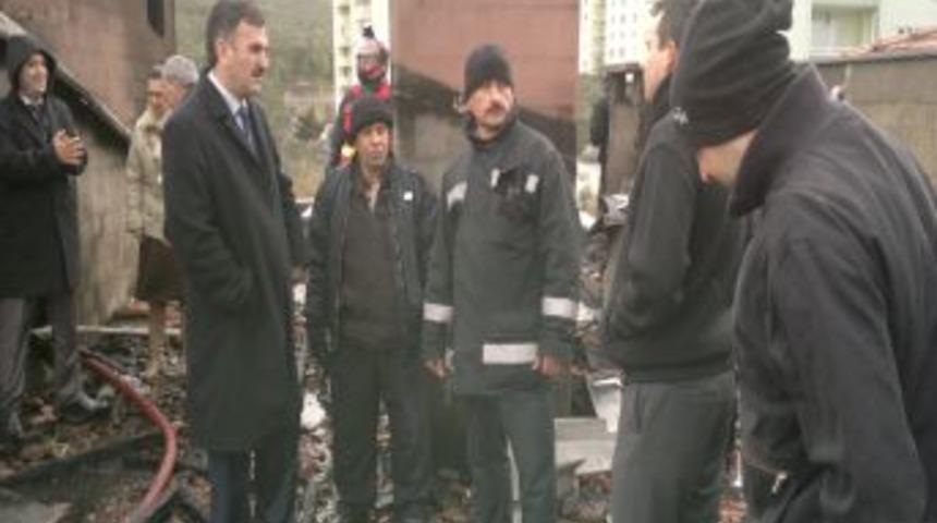 Gemlik&rsquo;te 10 katlı binada &ccedil;ıkan yangın korkuttu